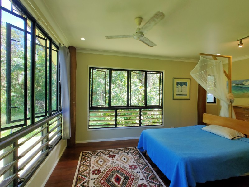 13 Stephens Street, Mission Beach QLD 4852