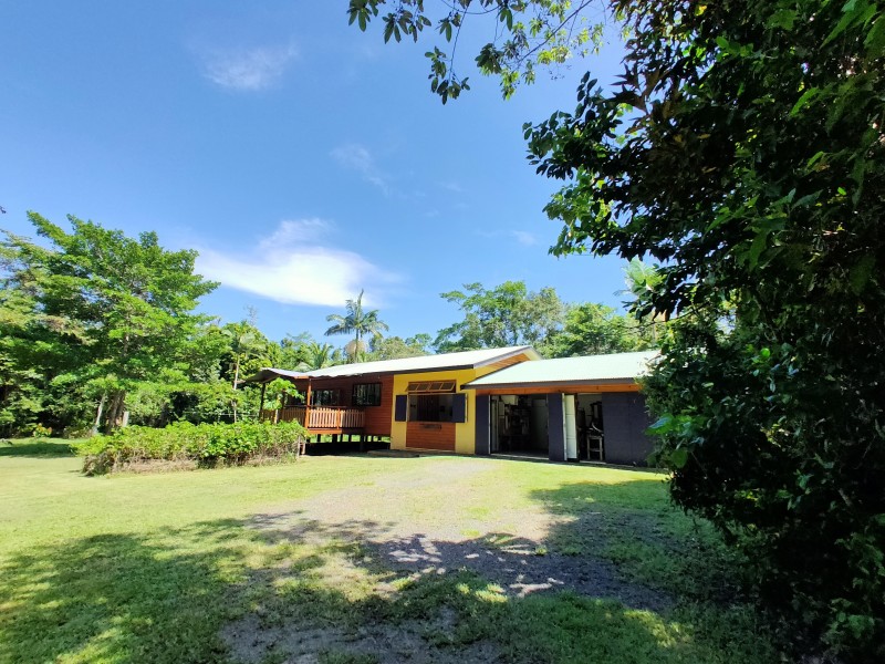 13 Stephens Street, Mission Beach QLD 4852