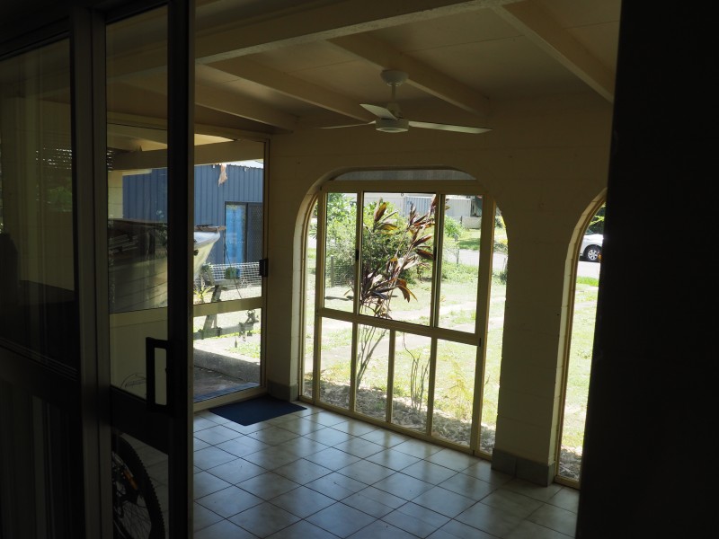 37 Kwila St, Wongaling Beach QLD 4852