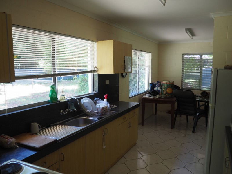 37 Kwila St, Wongaling Beach QLD 4852