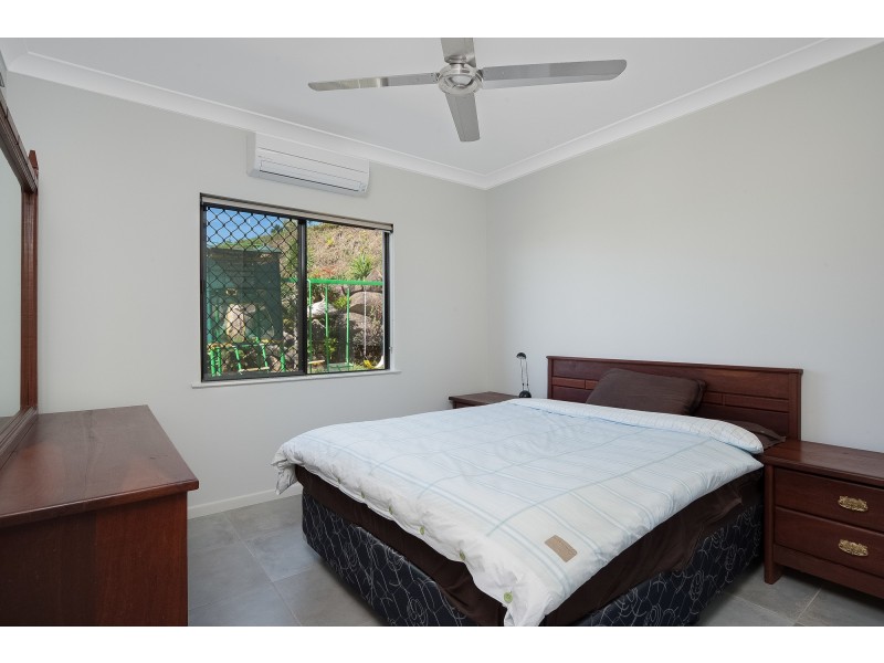 15 Riverside Terrace, South Mission Beach QLD 4852