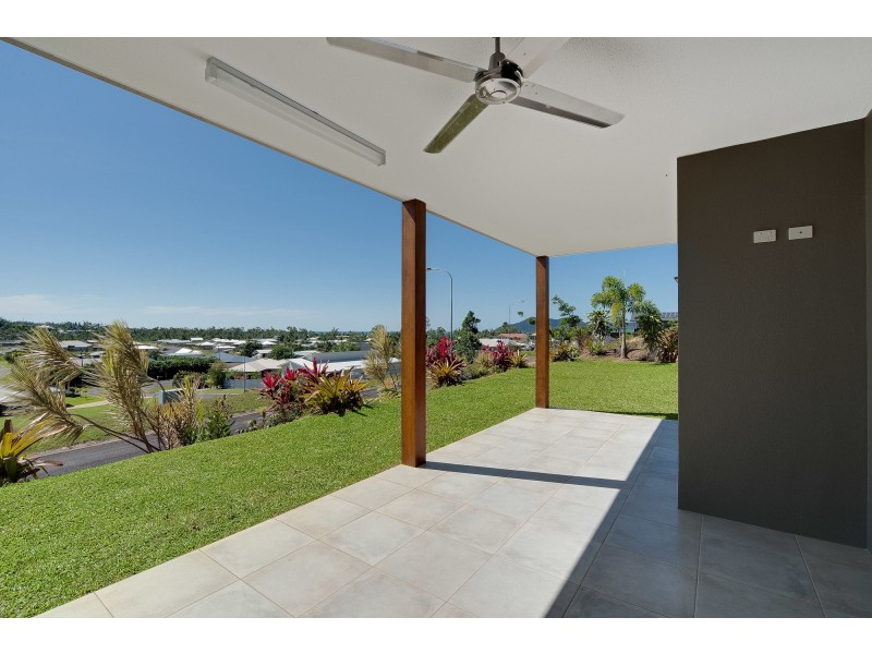 15 Riverside Terrace, South Mission Beach QLD 4852