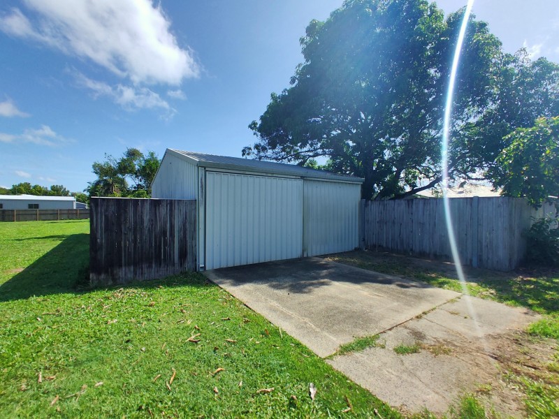 11 Buccaneer St, South Mission Beach QLD 4852