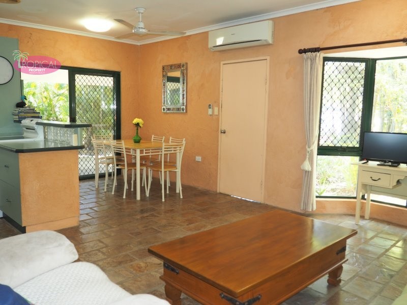 7 Hutchison Cl, Mission Beach QLD 4852