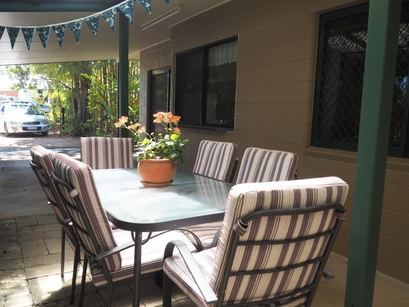 7 Hutchison Cl, Mission Beach QLD 4852