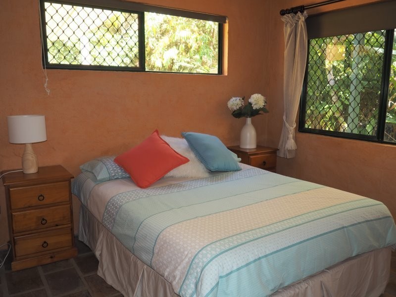 7 Hutchison Cl, Mission Beach QLD 4852