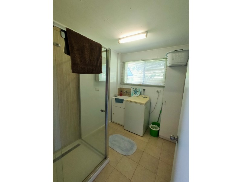 10 Nivosa Ct, Mission Beach QLD 4852