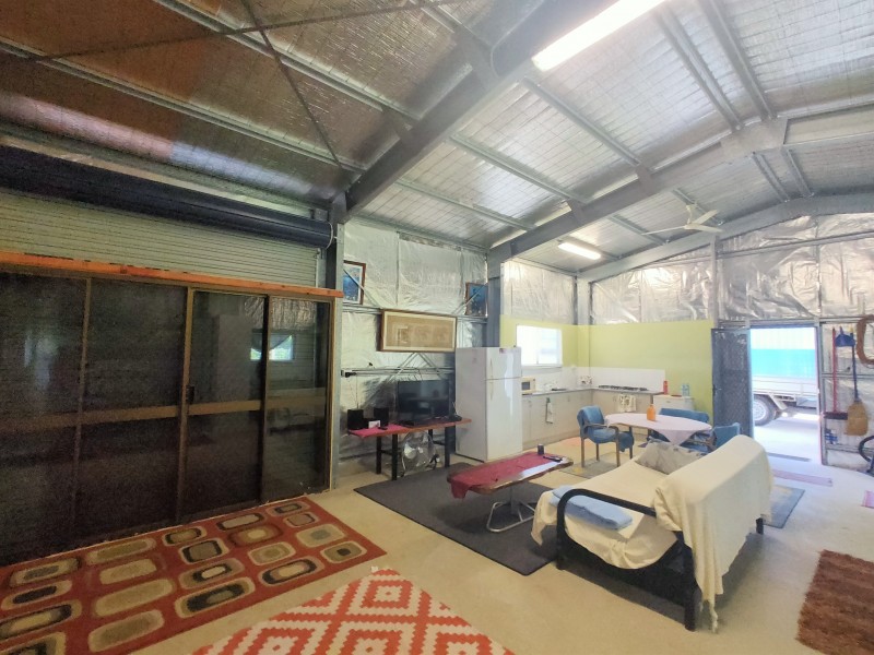 10 Nivosa Ct, Mission Beach QLD 4852