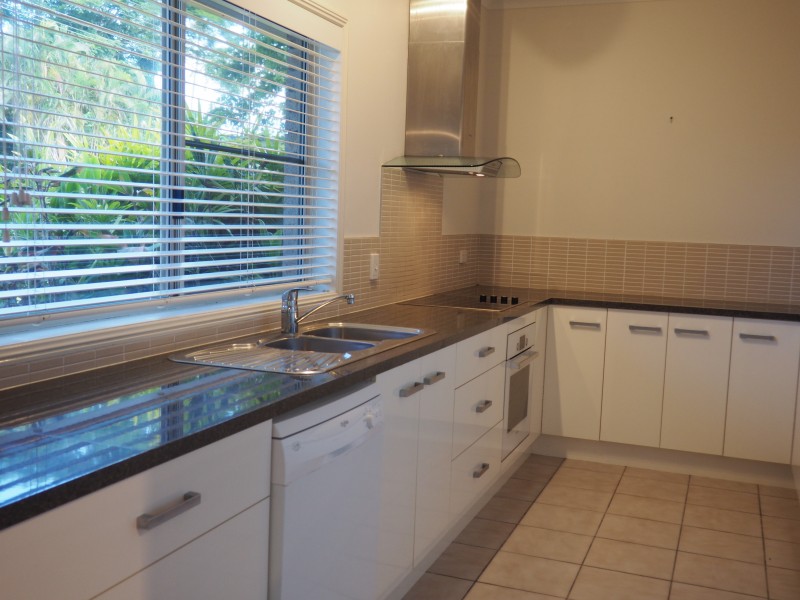 1/42-44 Mitchell Street, South Mission Beach QLD 4852