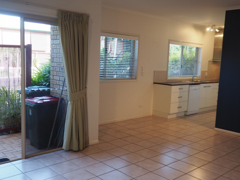 1/42-44 Mitchell Street, South Mission Beach QLD 4852