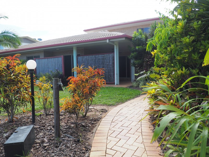 1/42-44 Mitchell Street, South Mission Beach QLD 4852