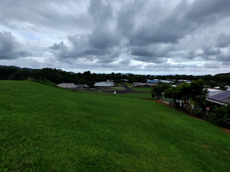 24 Admiralty St, South Mission Beach QLD 4852