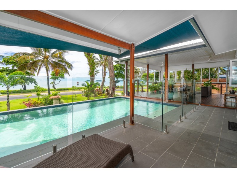 104 Kennedy Esp, South Mission Beach QLD 4852