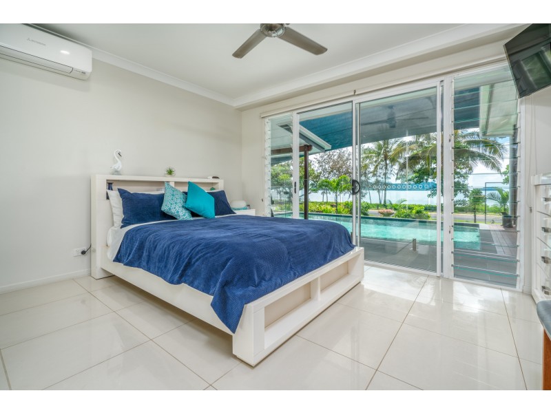 104 Kennedy Esp, South Mission Beach QLD 4852
