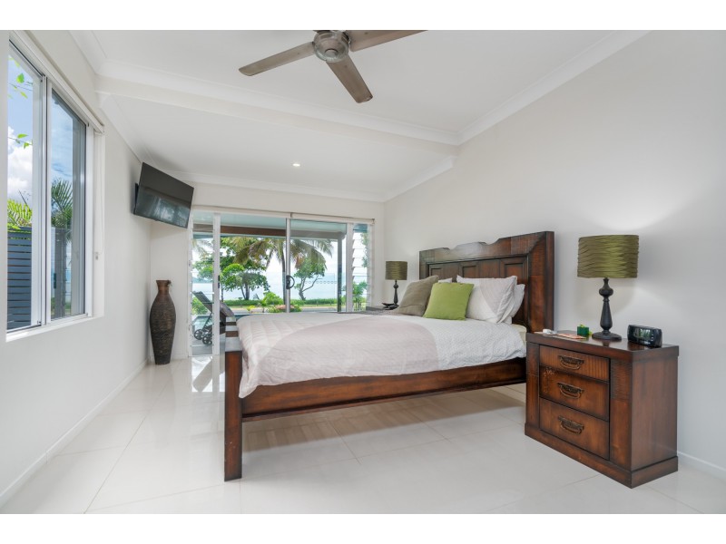 104 Kennedy Esp, South Mission Beach QLD 4852