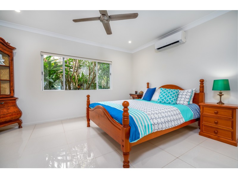 104 Kennedy Esp, South Mission Beach QLD 4852