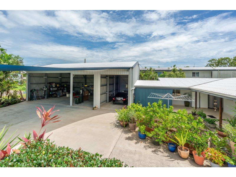 104 Kennedy Esp, South Mission Beach QLD 4852