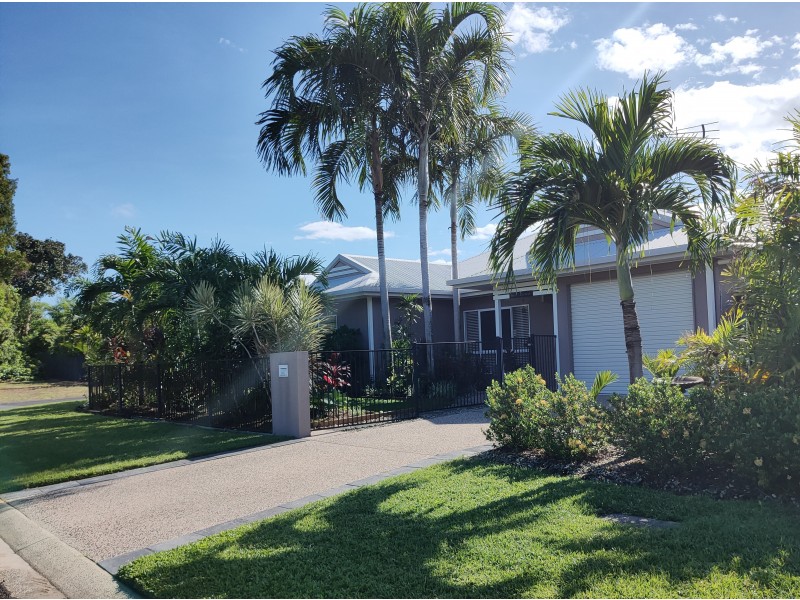 1/10 Shore Street, Wongaling Beach QLD 4852