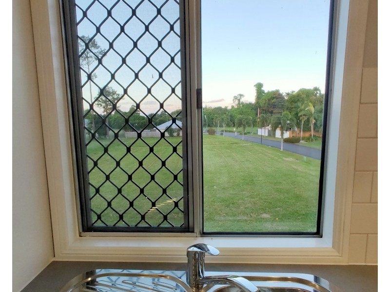 10 Casuarina Cres, Mission Beach QLD 4852