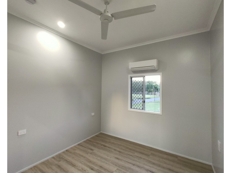 10 Casuarina Cres, Mission Beach QLD 4852