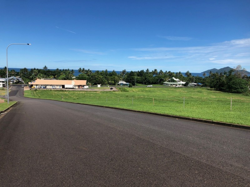 6 Rise Cres, Mission Beach QLD 4852