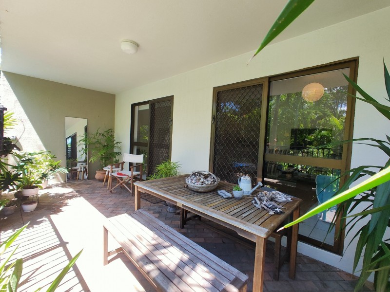 Unit 1/135 Reid Rd, Wongaling Beach QLD 4852