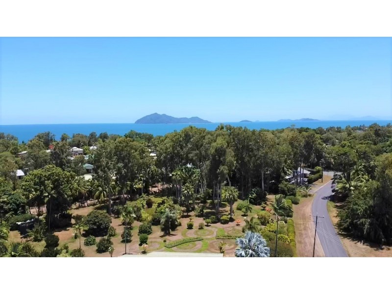 11 Coolibah St, Wongaling Beach QLD 4852