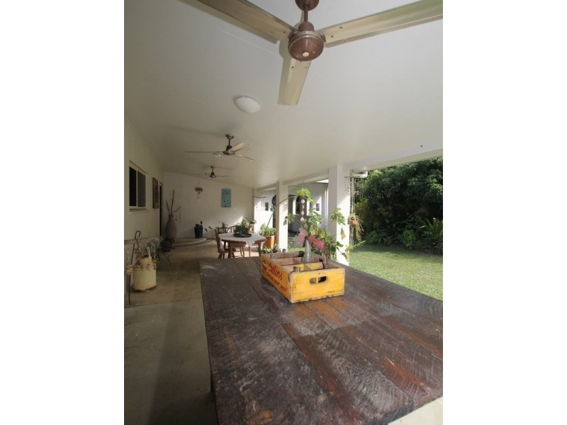 11 Coolibah St, Wongaling Beach QLD 4852