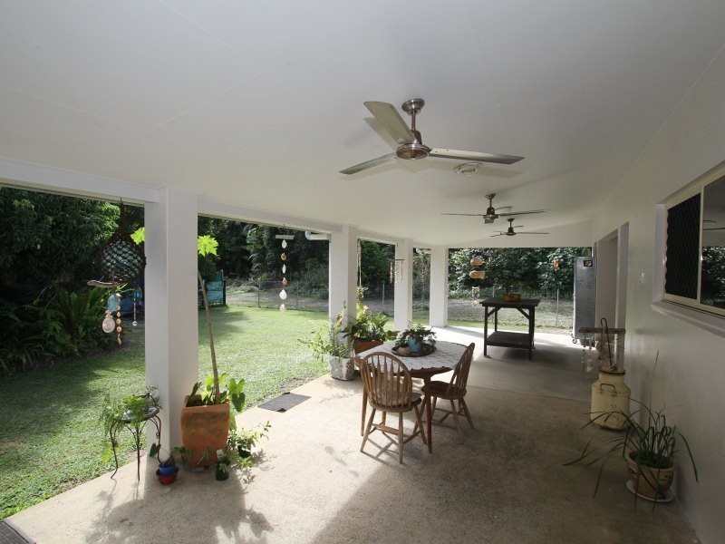 11 Coolibah St, Wongaling Beach QLD 4852