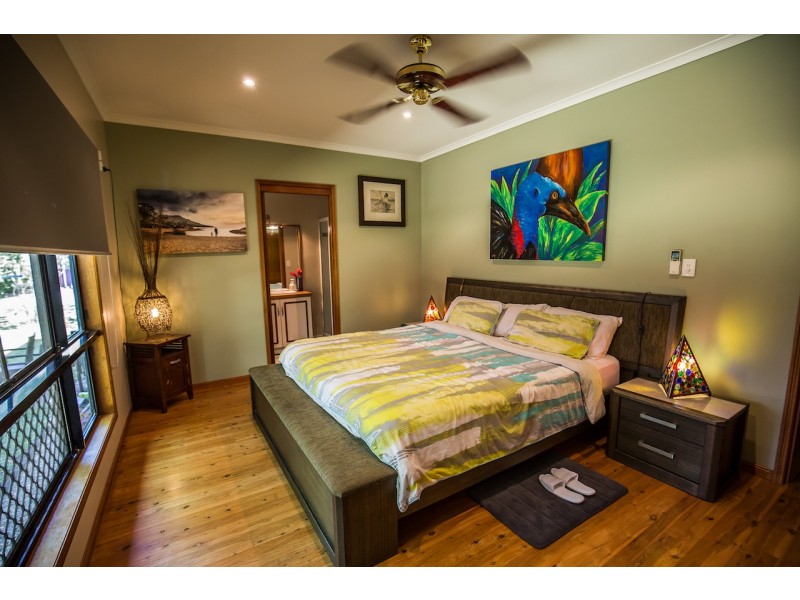 82 Conch St, Mission Beach QLD 4852