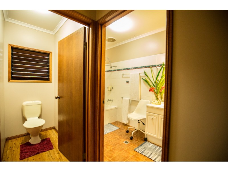 82 Conch St, Mission Beach QLD 4852