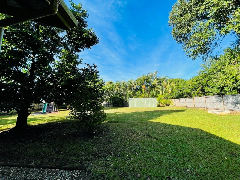 82 Conch St, Mission Beach QLD 4852