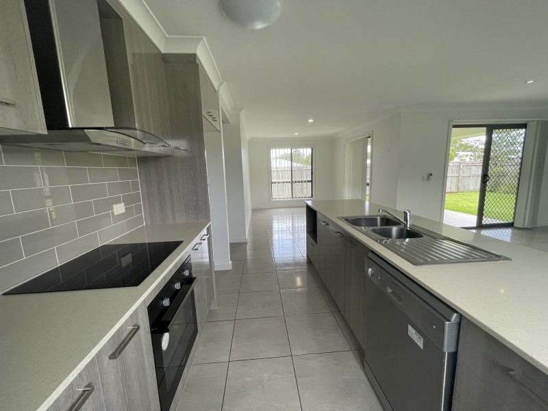 6 Shelly Court, Mission Beach QLD 4852