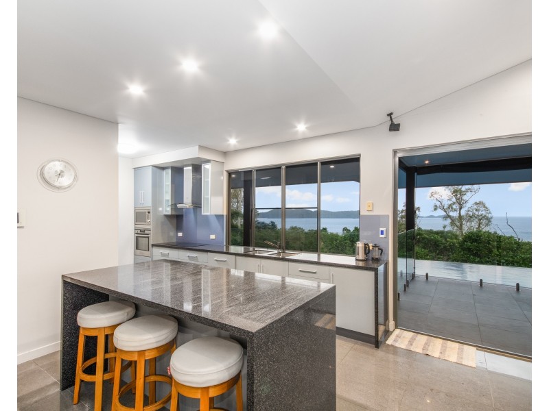 11/73 Explorers Dr, South Mission Beach QLD 4852