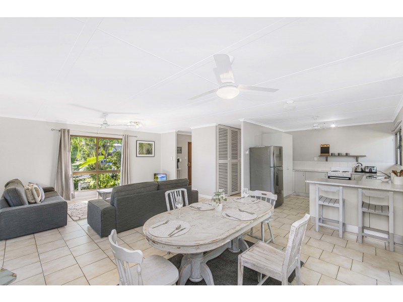3 Buccaneer St, South Mission Beach QLD 4852