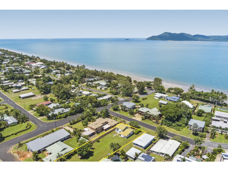 40 Mitchell St, South Mission Beach QLD 4852