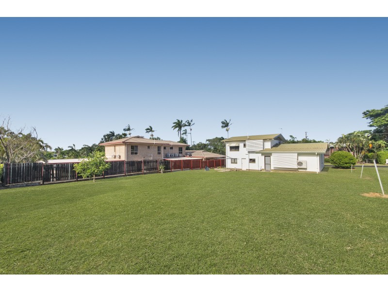 40 Mitchell St, South Mission Beach QLD 4852
