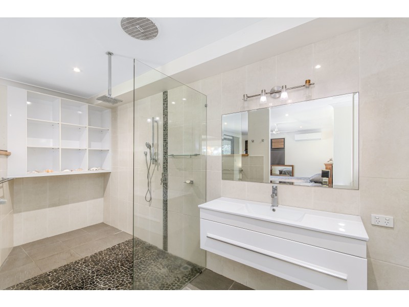 46 Kennedy Esplanade, South Mission Beach QLD 4852