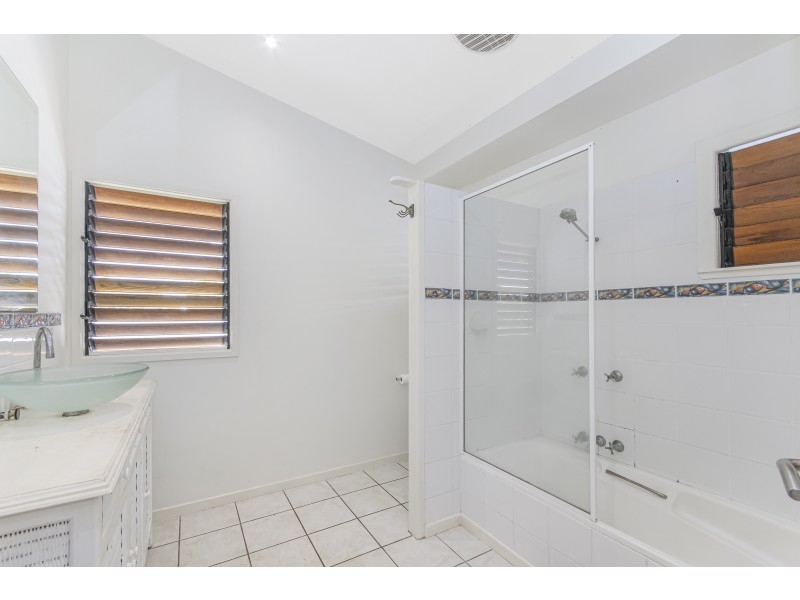 46 Kennedy Esplanade, South Mission Beach QLD 4852