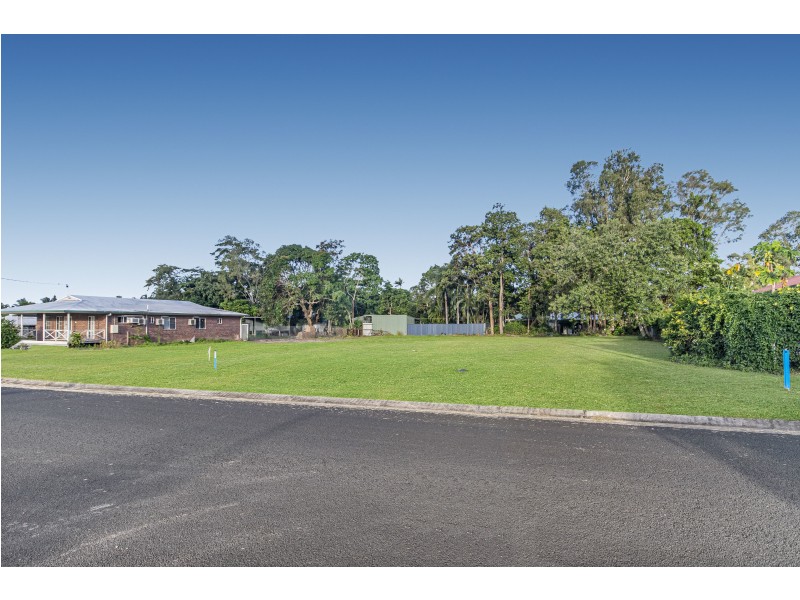 8 Buccaneer St, South Mission Beach QLD 4852