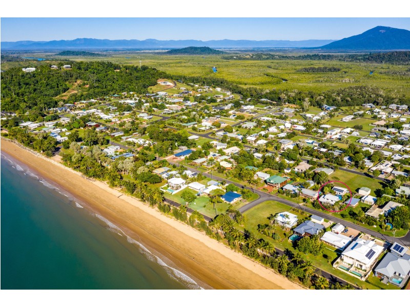 36 Wall Street, South Mission Beach QLD 4852