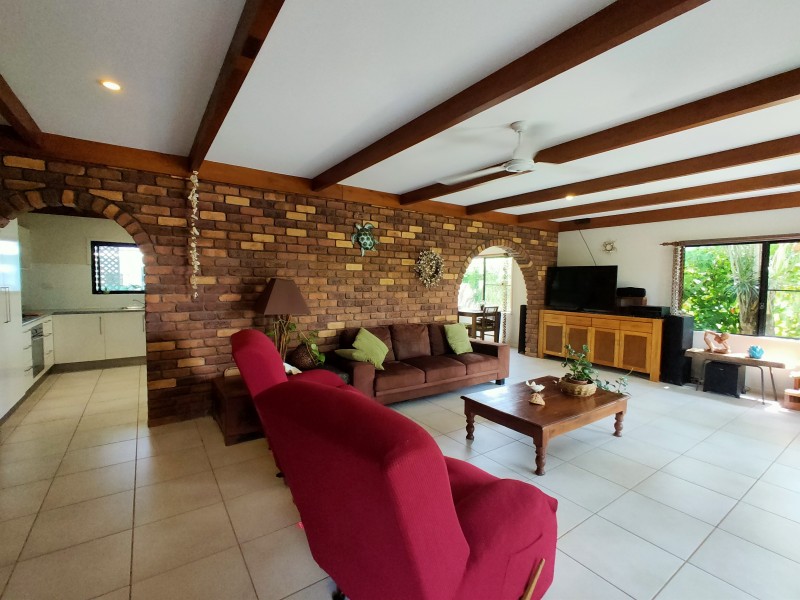 36 Wall Street, South Mission Beach QLD 4852
