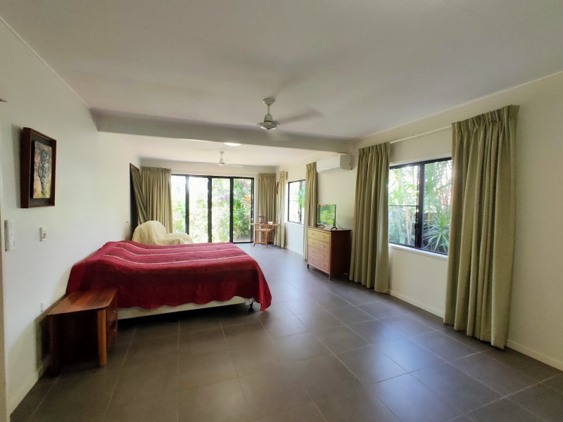 36 Wall Street, South Mission Beach QLD 4852