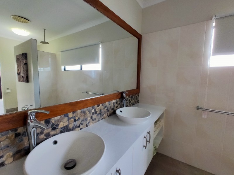36 Wall Street, South Mission Beach QLD 4852