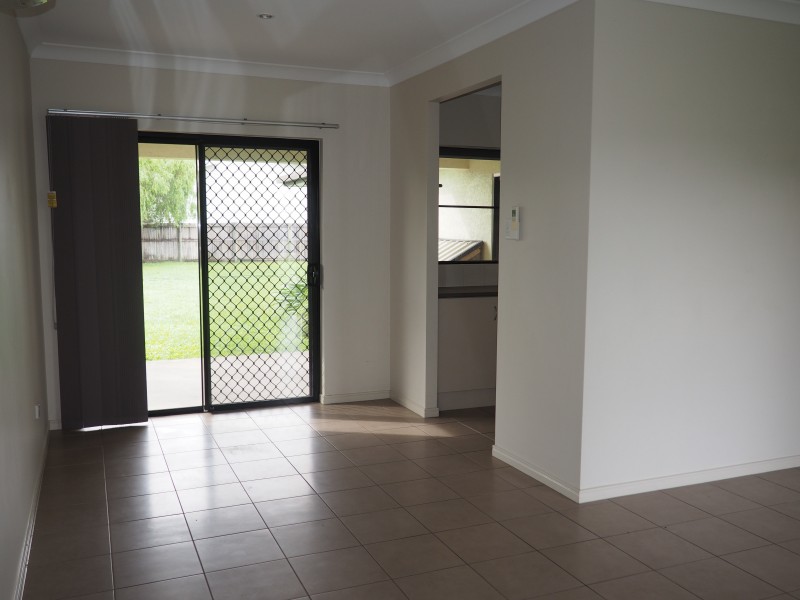 31 Midshipman St, South Mission Beach QLD 4852