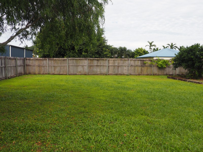 31 Midshipman St, South Mission Beach QLD 4852