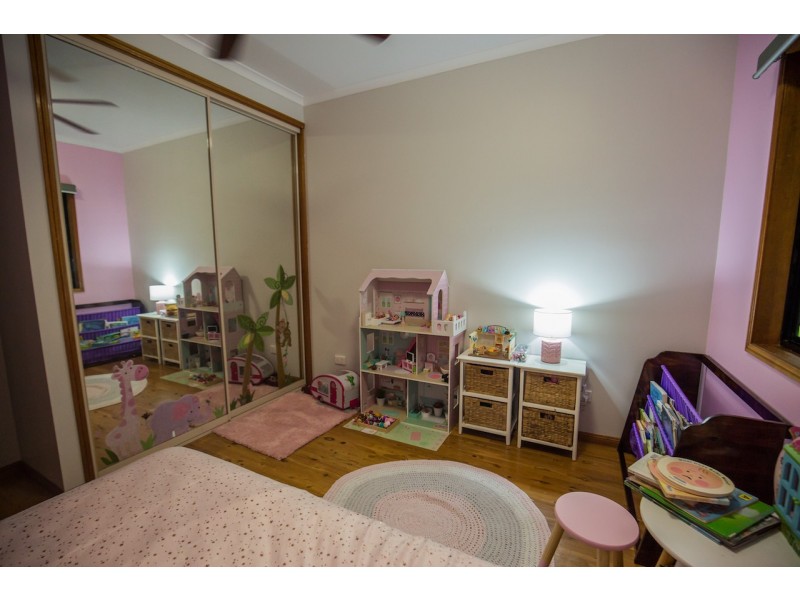 82 Conch St, Mission Beach QLD 4852