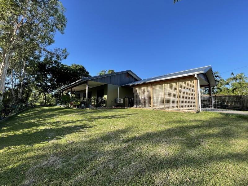 55 Conch St, Mission Beach QLD 4852