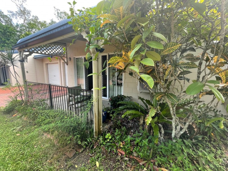 15 Seafarer Street, South Mission Beach QLD 4852