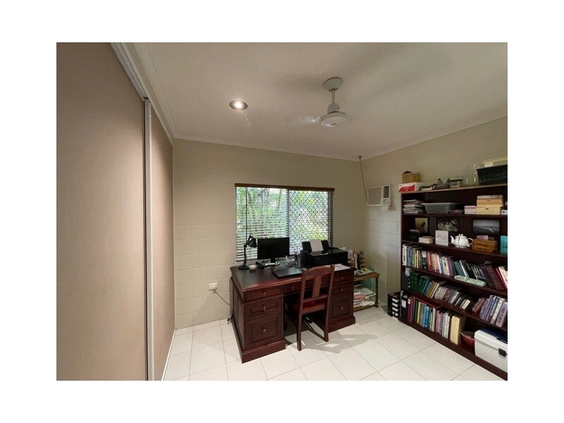 15 Seafarer Street, South Mission Beach QLD 4852